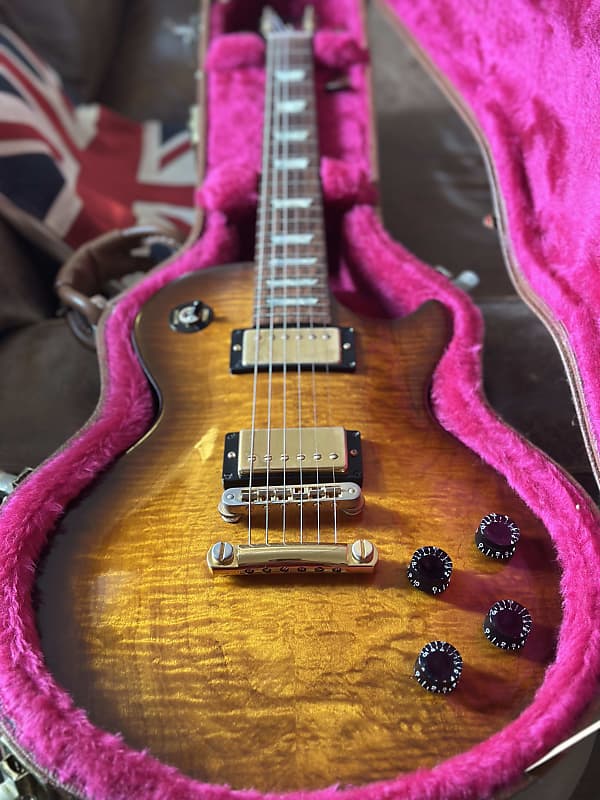 【0時まで】Gibson Les Paul Studio 2006ハードケース付 0時まで】Gibson Les Paul Studio 2006ハードケース付 ギター
