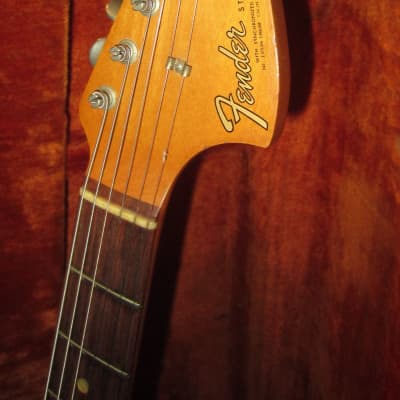 1965 Fender Stratocaster Sunburst image 3