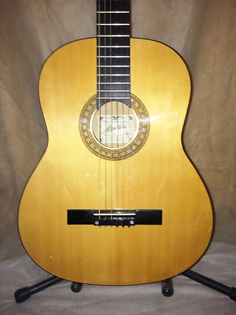 Montana clearance classical guitar