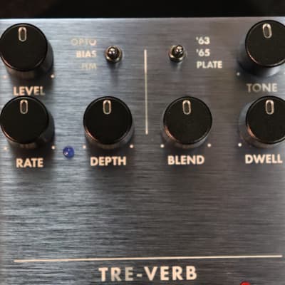 Fender Tre-Verb Tremolo/Reverb Blue image 2