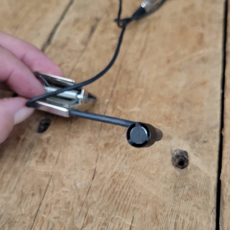 Highlander IP-2 Acoustic Guitar Pickup, Preamp and Internal