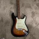Fender Vintera Stratocaster 60’s 2021 3 color sunburst