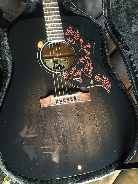 Gibson Hummingbird Dark (Eric Church) Limited Edition Only 50 Made and Hand  Signed