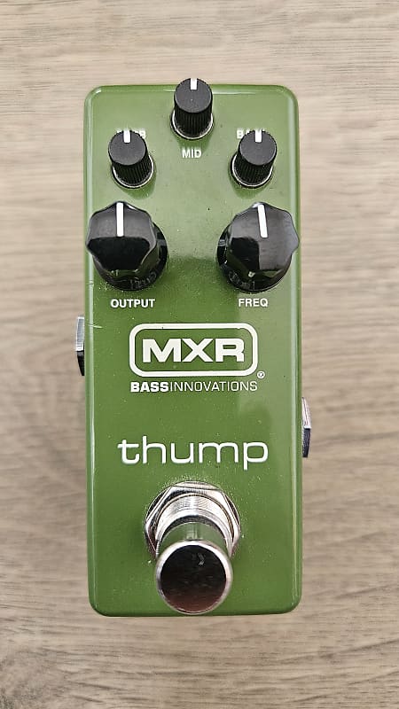 MXR M281 Thump Bass Preamp