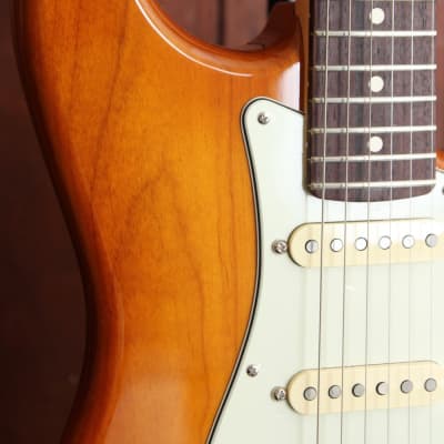 Fender American Performer Stratocaster Honey Burst Electric Guitar image 6
