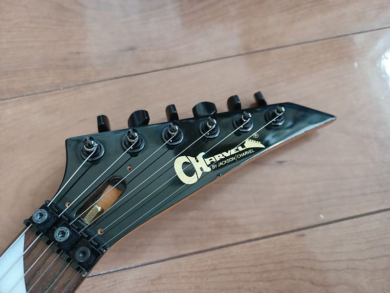 Charvel Jackson Kelly 610 KL MIJ Order Made Explorer Made in