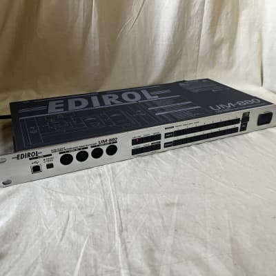 EDIROL UM-880 roland 8 IN/8 OUT USB MIDI Interface/MIDI Patcher