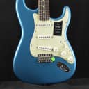 Fender Vintera II '60s Stratocaster Lake Placid Blue Rosewood Fingerboard