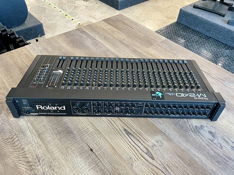 Roland M-240 LINE MIXER ジャンク Roland M-240 LINE MIXER ジャンク - メルカリ