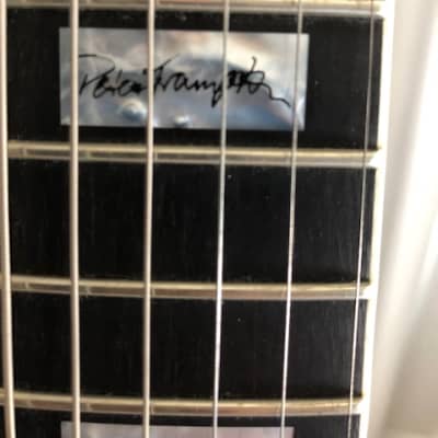Gibson Peter Frampton Signature Les Paul 2005 Black,only played a few times image 3