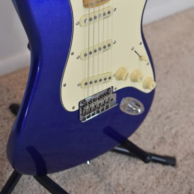 Fender American Standard Stratocaster - 2012 - Mystic Blue - USA - w/ Deluxe Fender Travel Case image 4