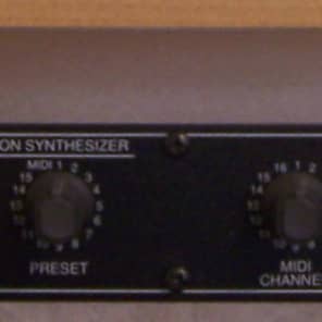 Peavey Spectrum Bass - Digital Phase Modulation Synthesizer image 1