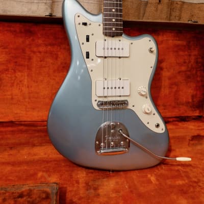 Fender Jazzmaster 1960 - Ice Blue Metallic - Refin image 6