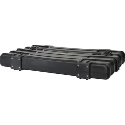 Gator Rotationally Molded Case for Transporting LCD/LED Screens Between 27" - 32" GLED2732ROTO image 5