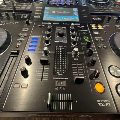 Pioneer XDJ-RX Digital DJ System | Reverb