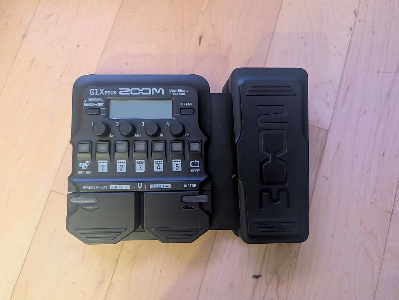 Zoom G1X Four