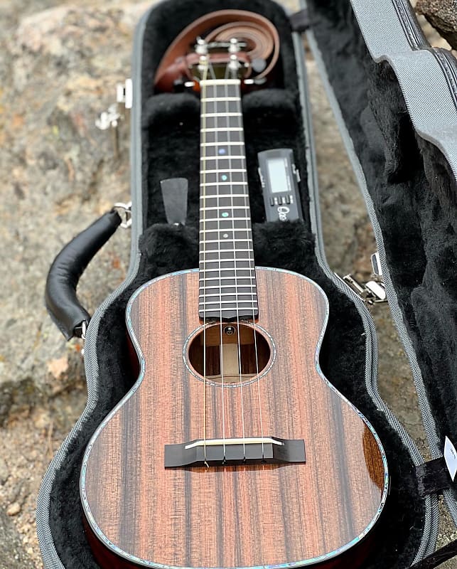 Mj franks tenor ukulele/old growth sinker redwood top/og high Reverb