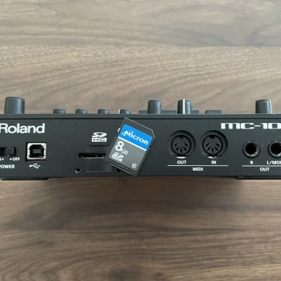 Roland MC-101 Groovebox image 3