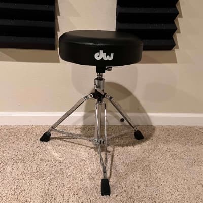 Dw 5000 throne hot sale