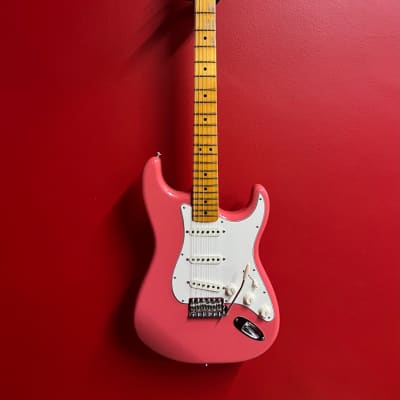 Fender Stratocaster Custom Shop '65 Closet Classic Fiesta Red Soft Aged Relic Handwired Pickups del 2019 pari a nuovo for sale
