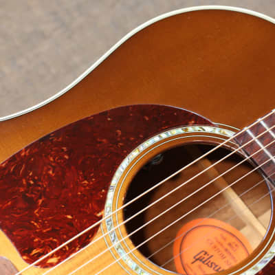 2007 Gibson Custom Shop Ren Ferguson Masterbuild J-45 Quilted Mahogany Custom Acoustic/ Electric Guitar Honey Burst w/ Double Pickguard + COA OHSC image 8