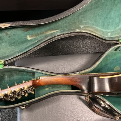 Gibson style A mandolin handmade in USA 1917 in excellent condition with original hard case image 11