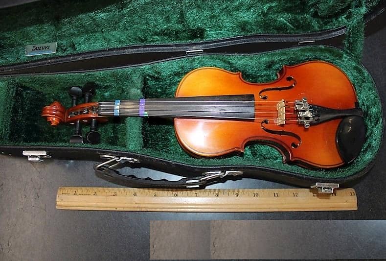 Suzuki Model 220 (1/10 Size) Violin, Japan, 1979 with case