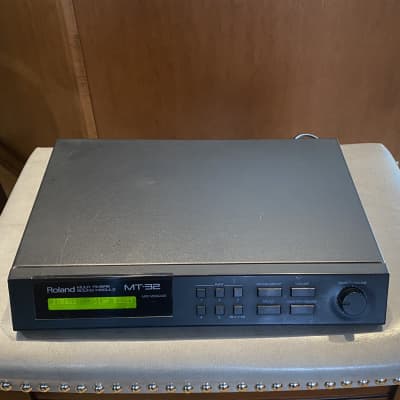 Roland MT-32 Multi-Timbral Synthesizer Module 1987 - 1992 - Black
