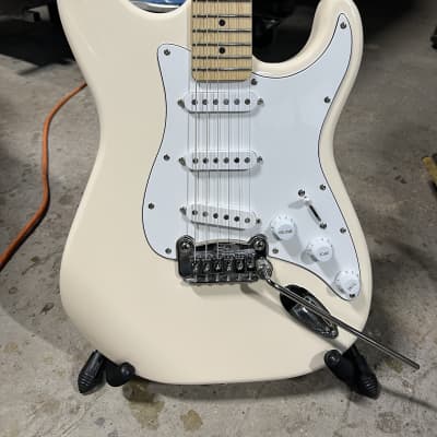 G&L Tribute Series Legacy Electric Guitar Cream Gloss Finish image 2