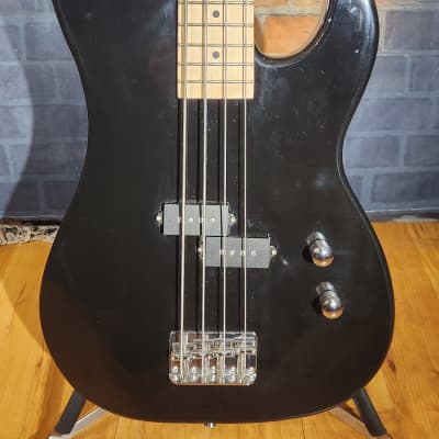 Davison 4-String Bass Black image 7