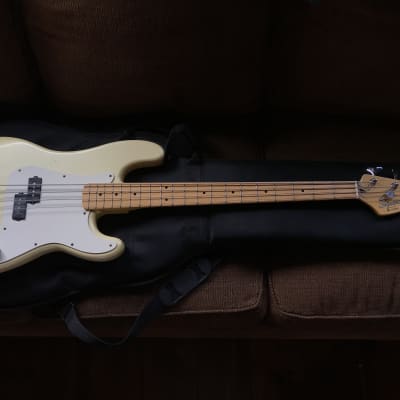 Fender 1989 Squier 2 Precision Bass 1989 Olympic white pearl image 6