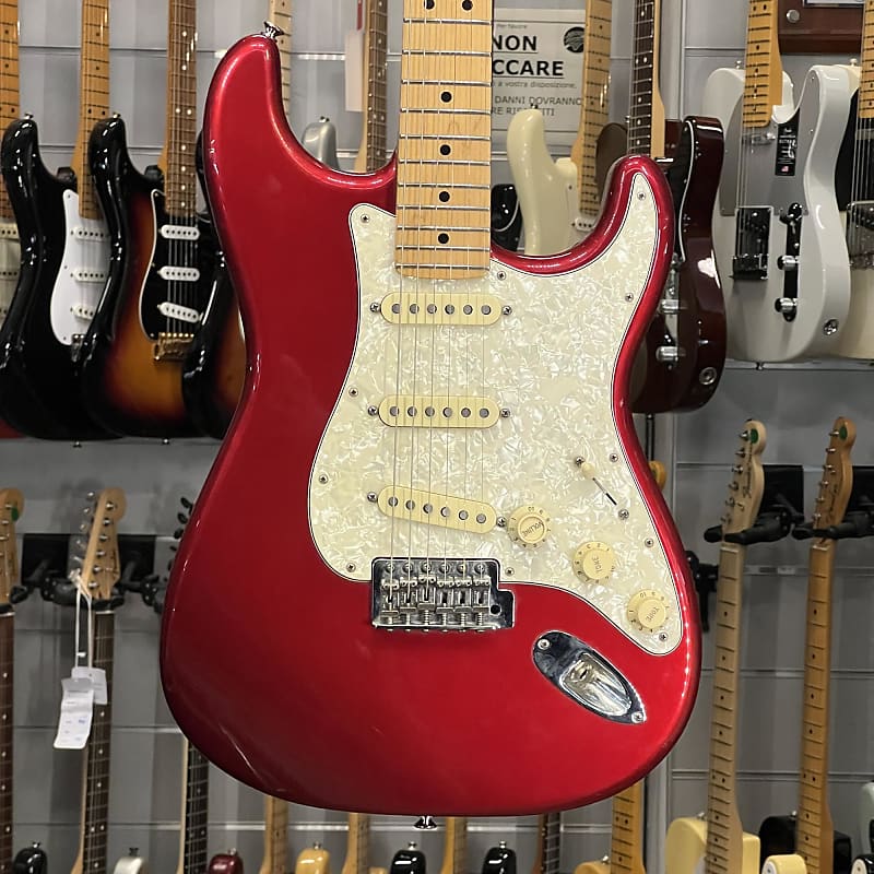 ギター FENDER Deluxe Roadhouse Stratocaster Fender Deluxe Roadhouse Stratocaster, Maple Neck, Olympic