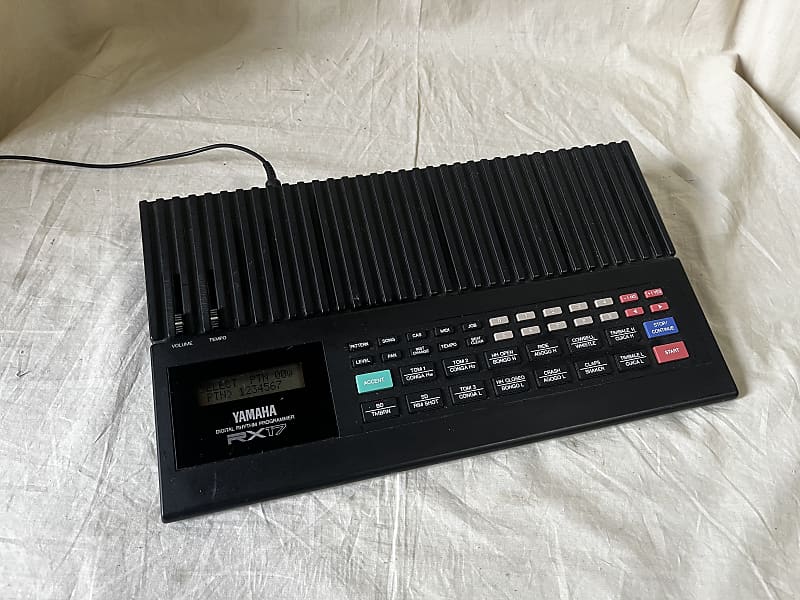 Yamaha RX17 Digital Rhythm Programmer Drum Machine New
