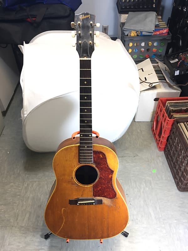 Gibson j50 ヴィンテージ s-l400.jpg
