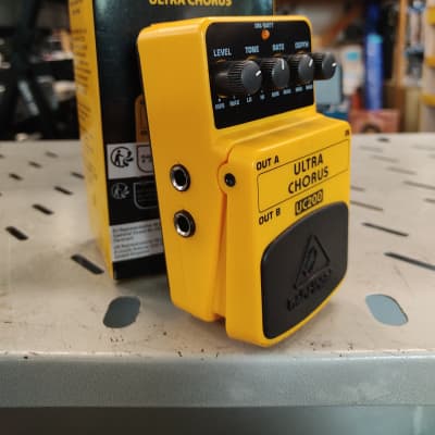 Behringer UC200 Ultra Chorus image 2