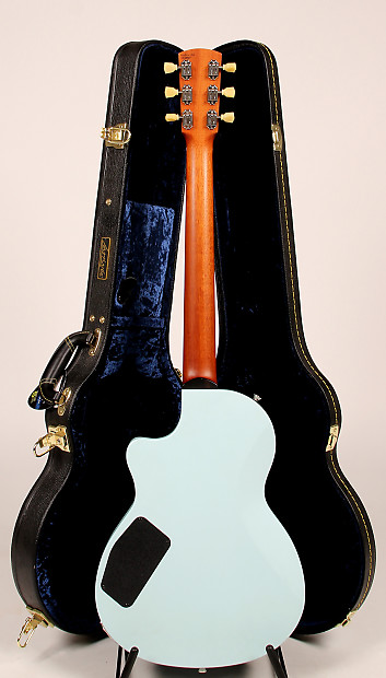 Larrivee RS-2 Ventura With Case | Reverb