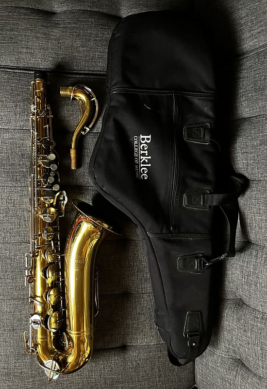 Selmer Bundy Tenor Saxophone Reverb