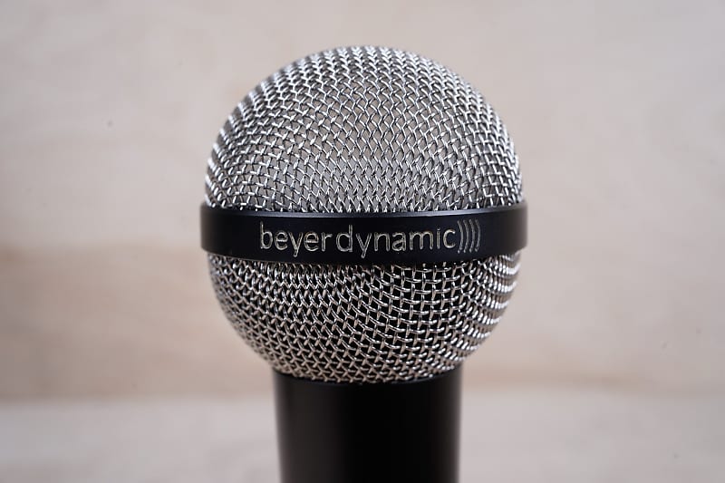リボンマイク beyer dynamic M500N 西ドイツ製ビンテージ リボンマイク beyer dynamic M500N 西ドイツ製ビンテージ 中古