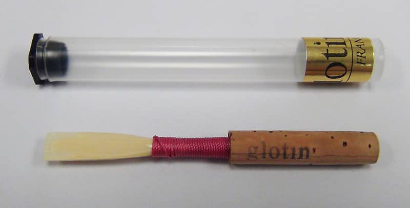 Glotin oboe reeds sampler, one European style and one American model image 1
