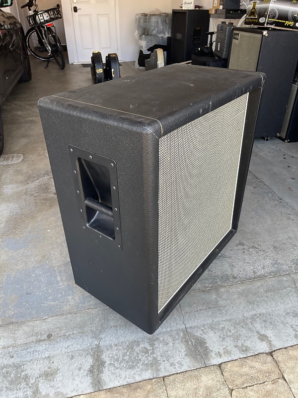 Mojotone 2x12 cabinet w re-coned Sunn speakers