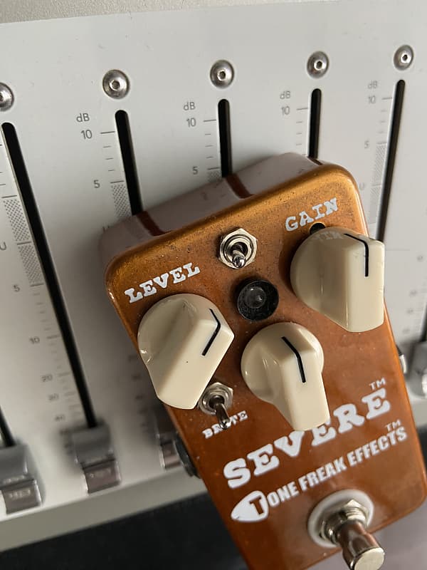 Tone Freak Effects Severe ギターエフェクター Severe — Tone Freak