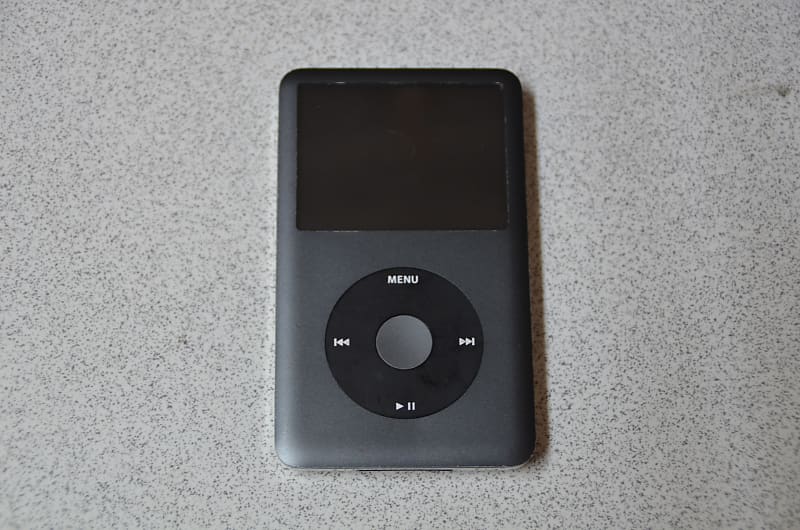 Apple iPod Classic 7th Gen 160GB Black | Reverb
