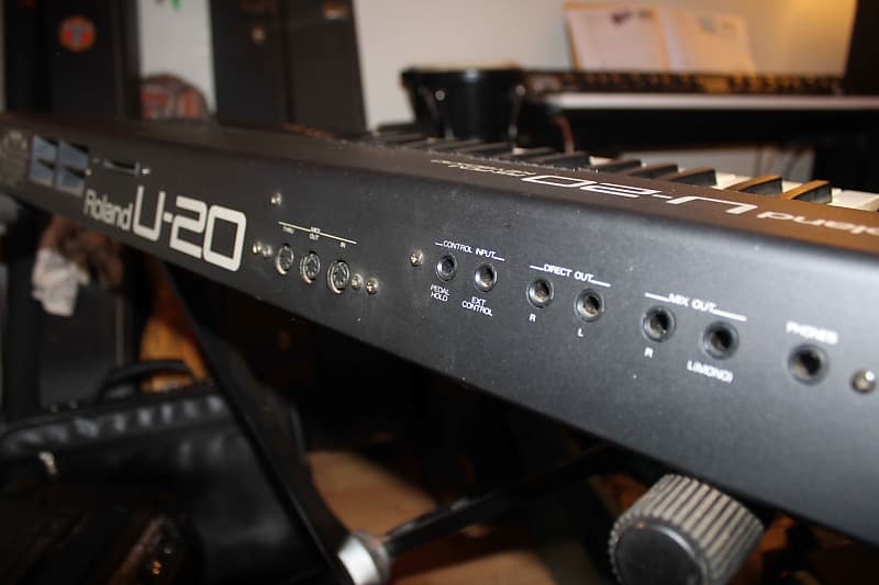 Roland U-20 61-Key RS-PCM Synthesizer | Reverb Canada