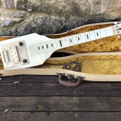 Guyatone HG-56B 1967年製　Lapsteel ハードケース付 Guyatone HG-56B 1967年製 Lapsteel ハードケース付