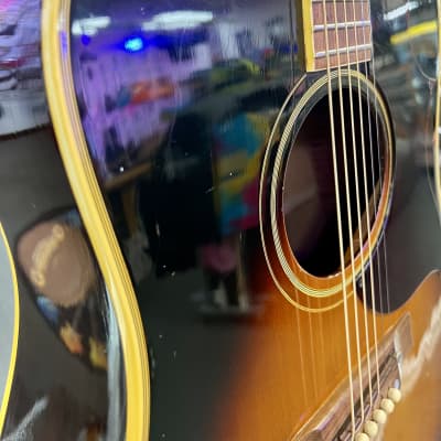 Gibson Southern Jumbo Acoustic 1968, Sunburst with Case - Pre Owned *As Is* image 8