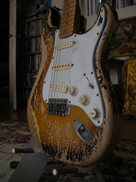 MJT Stratocaster swamp ash 1-piece body sunburst heavy relic