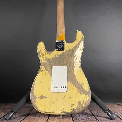 Fender Custom Shop, LTD 1960 Dual Mag II Stratocaster, Super Heavy Relic- Aged Vintage White (7lbs 12oz) image 12