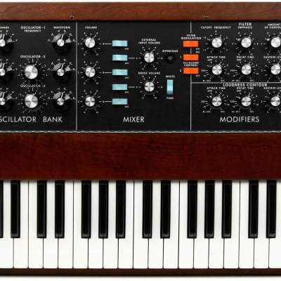 Moog Minimoog Model D Reissue 44-Key Monophonic Synthesizer (2022) 2022 - Present - Black / Wood