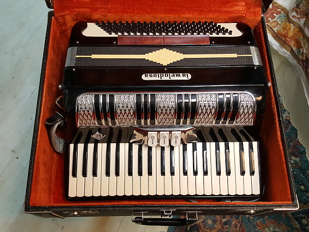 La sales melodiosa accordion