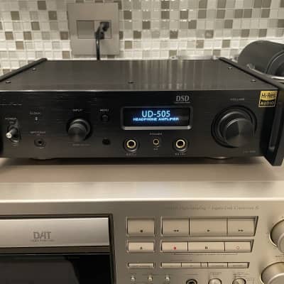TEAC UD-505 Black Flagship DAC/Headphone Amplifier - As New image 2